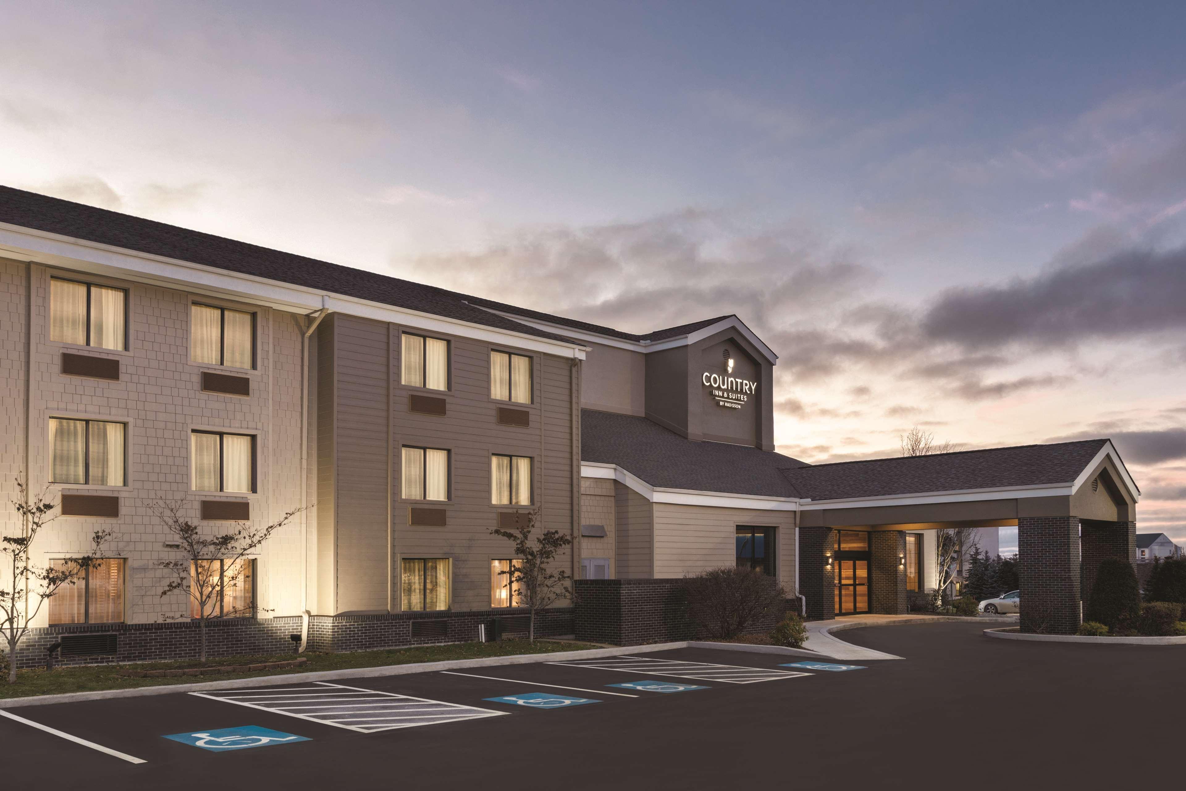 Country Inn & Suites By Radisson, Erie, Pa Kearsarge Exterior foto
